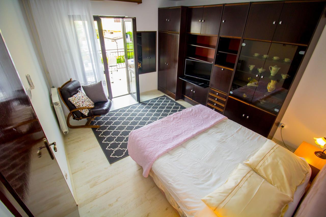ポレッチPineta House Vidosアパートメント エクステリア 写真